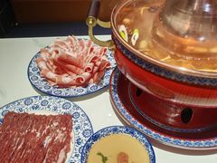 -一只羊·铜锅涮羊肉烧烤
