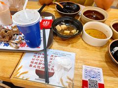 -万和春排骨砂锅米饭(新业广场店)