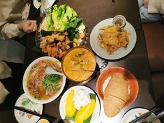 -大头虾越式风味餐厅(光明广场店)