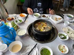 -鲁朗边巴次仁农家石锅