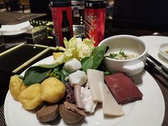 -大中华希尔顿酒店-念自助餐·嗨啤·小龙虾