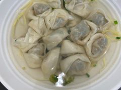 荠菜馄饨-百事佳烧鸭牛腩(上海虹桥站店)