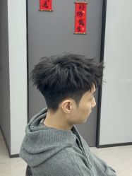 -韩国丽安形象设计