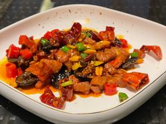 香脆菌香猪颈肉-大理实力希尔顿酒店御璽中餐厅YUXI – CHINESE RESTAURANT