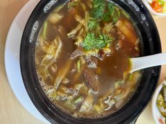 -闫家驴肉老店(华电一校店)