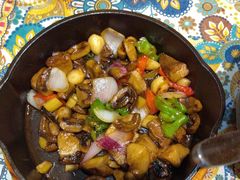 -云海肴·汽锅鸡·云南菜(天山百盛优客店)