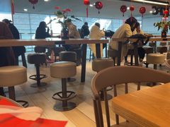 -肯德基(成都机场T2到达精选店)