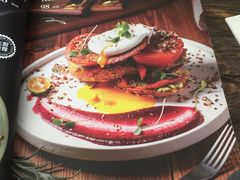 -HIGH FIVE哈福手工汉堡(桂林路店)