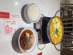 -渝是乎川渝小炒(新世界百货望京店)