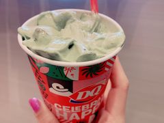 抹茶巴旦木暴风雪-DQ·蛋糕·冰淇淋(万象城店)