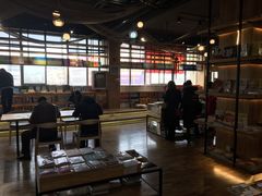 -新华书店(解放中路店)