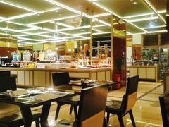 -大中华希尔顿酒店-念自助餐·嗨啤·小龙虾