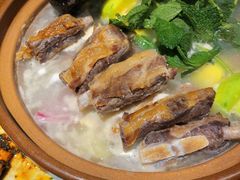-一坐一忘云南菜(嘉里中心店)
