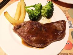 -四海一家自助餐(益田假日广场店)