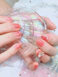-吉吉靓甲美睫