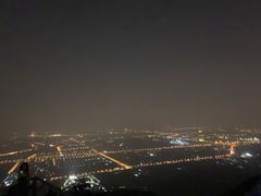 -鬼笑石后山停车场