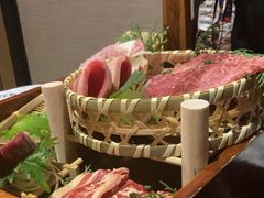 -山川小町·极番烧肉(新地假日广场店)