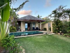 -亚龙湾中心广场