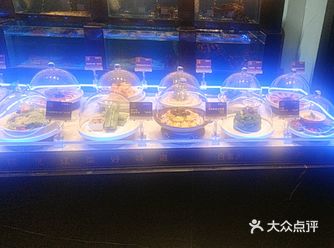 最近在沈阳发现了一家超棒的海鲜辽菜酒店,「百富源·海