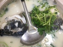 砂锅鱼头-天乐农家鱼头王(天目湖店)
