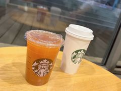 冰摇桃桃乌龙-星巴克臻选(青岛麦凯乐分店)