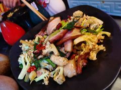 花菜炒腊肉-醉小酒馆·川菜·江湖菜·重庆菜(观音桥旗舰店)