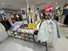 -优衣库(北京万柳华联购物中心店)