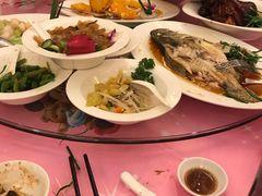 -山明水秀大饭店