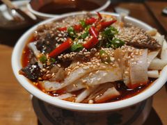 -炉小二铜锅牛蛙•川湘菜(三里屯店)
