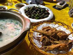 -顺德新鲜猪杂粥(第九分店)