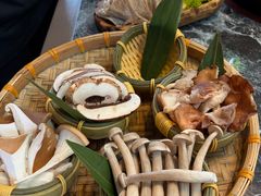 -慢丽江·云南野生菌土鸡锅(西山店)