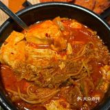 六点坐满人,一半香港人!