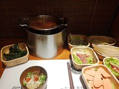 -独食火锅·半米屋台(直营总店)