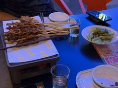 -威记烧嘢·南宁烧烤·超级生牛(绿地店)