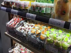 -良品铺子(白云新世界店)