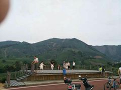 -帐篷客·溪龙茶谷度假酒店