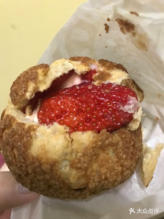 西树泡芙(赛格国际店)鲜草莓泡芙图片 - 第1张