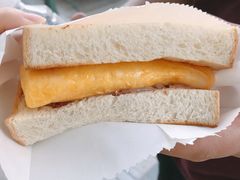 咸牛肉厚蛋多士-世记咖啡(氹仔外卖店)
