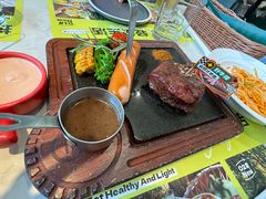 -西语炭烧牛排·西厨(滨湖万科里店)