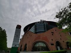 -砂之船奥莱(南京江宁店)