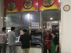 -魏旺湖北正宗牛肉面(硚口公园店)
