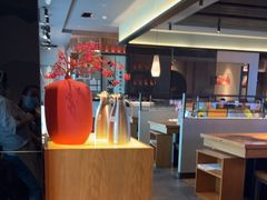 -呷哺呷哺(融创茂店)