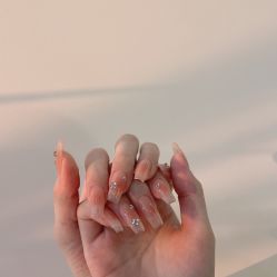 -Fanni美甲美睫皮肤管理