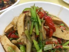 -红色湘菜馆(春风店)