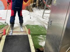 -乔波室内滑雪场