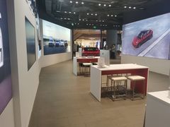 -TESLA 特斯拉(上海太古汇体验店)
