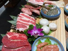 -明洞阿姨·韩式酱蟹烤肉·创意料理(三元桥店)