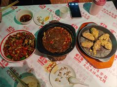 -堂瓦里·33年传统赣菜(第一街区店)