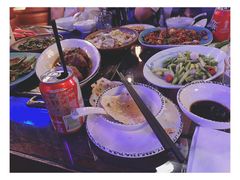 -爱啤精酿·民谣酒馆(滨江店)