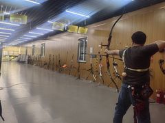-顶峰射箭俱乐部(城东路店)